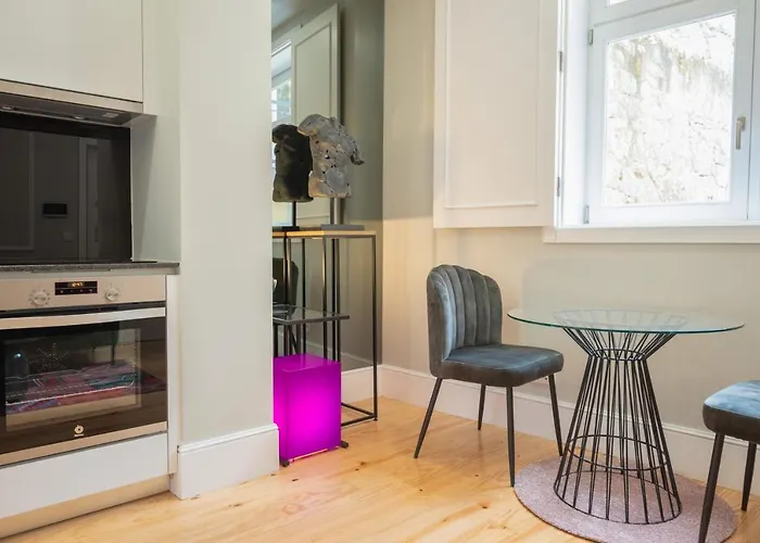 Cocoon Almada * بورتو